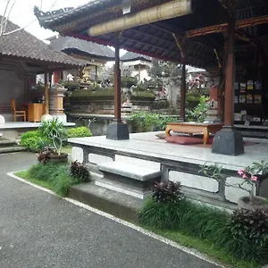 Pratama House Проживание в семье